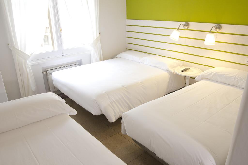 Hostal Monjes Peregrinos Burgo Rum bild