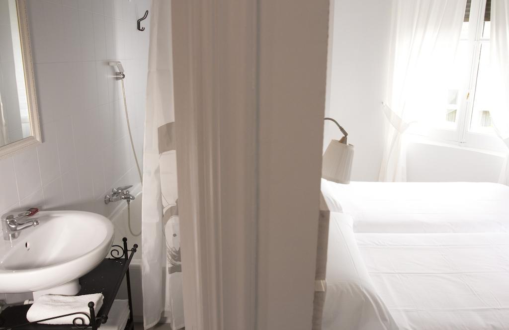 Hostal Monjes Peregrinos Burgo Rum bild